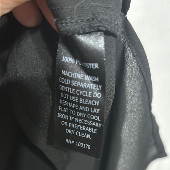 Emma & Olivia Classic Black V-Neck 3/4 Sleeve Blouse, Women’s Medium - Picture 3 of 7